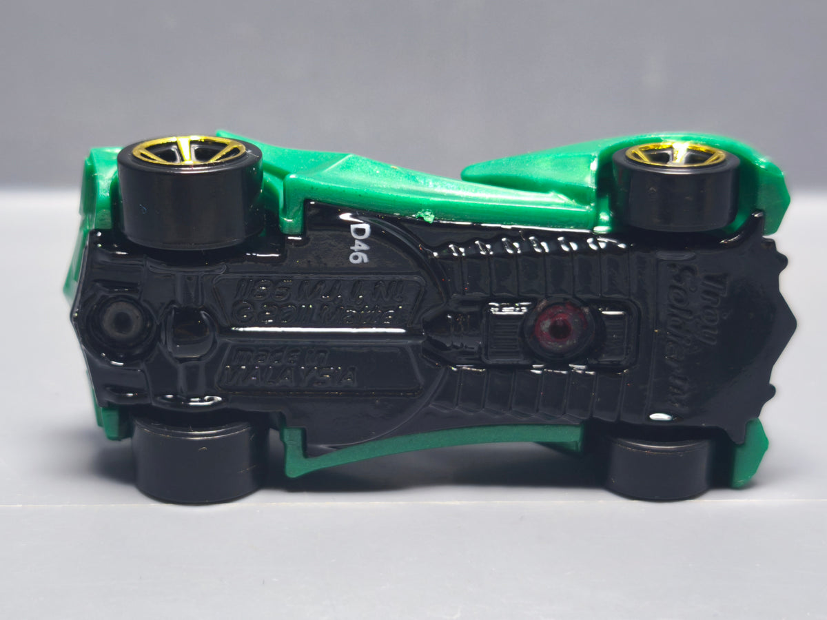 Hot Wheels Troyes soldier 2012-001  (A15)