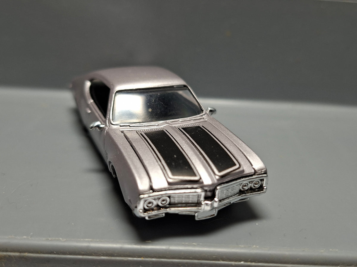 Racing Champions 1996 exclusive multipack  69 olds 442     (NP26)