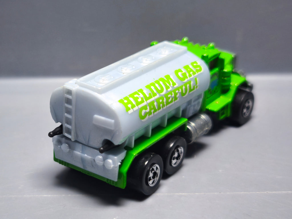 Hot Wheels 1994 multipack  Peterbilt Tank truck   (A33)