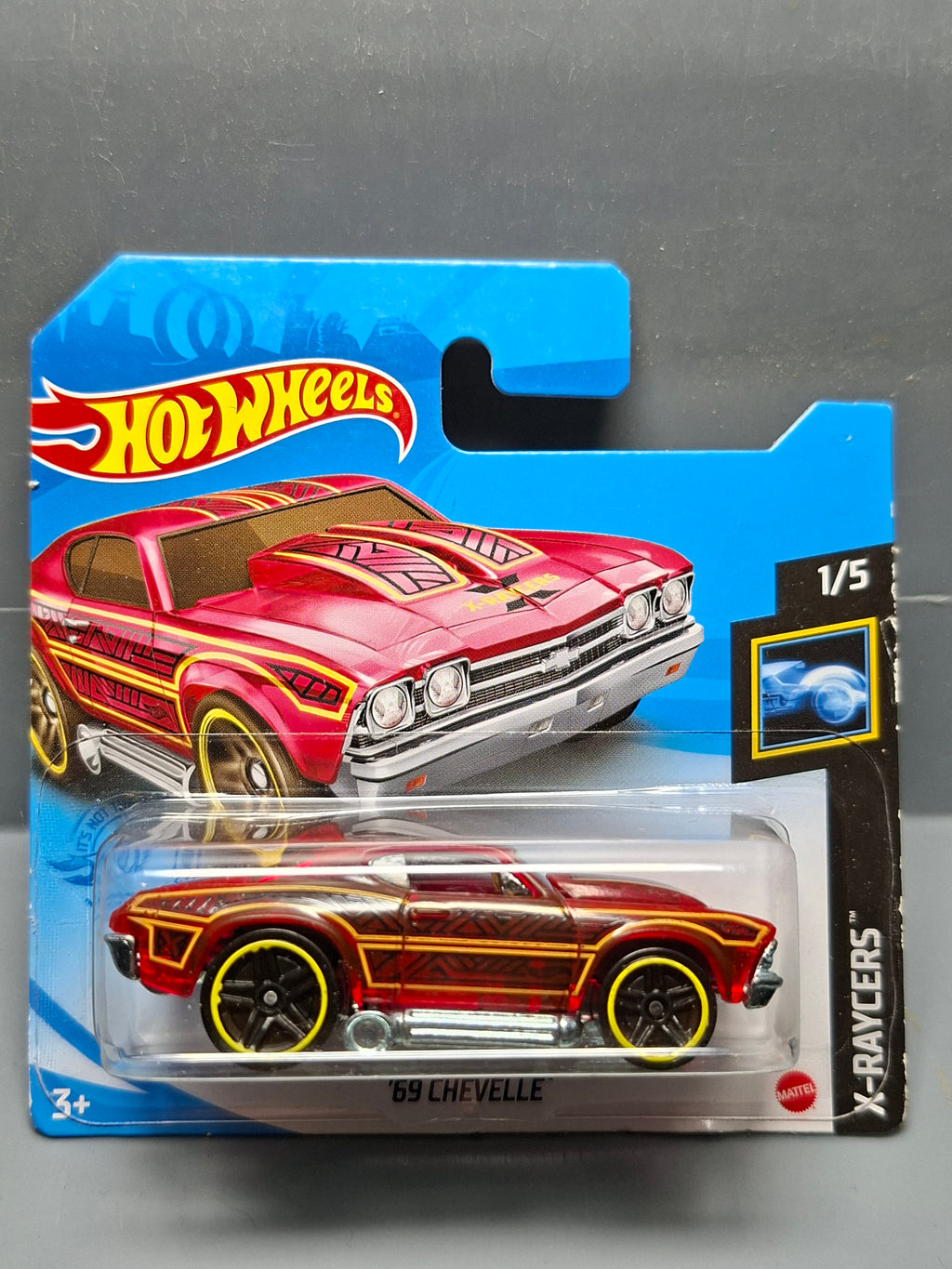 Hot Wheels 69 chevelle   2021-077  (NP30)