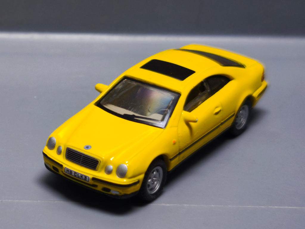 Hongwell 1/72  Mercedes benz CLK (A18)