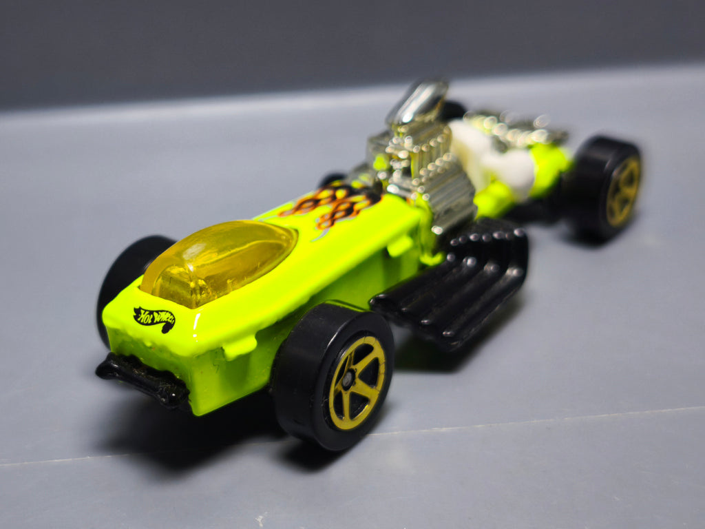 Hot Wheels Treasure Hunt Rigor Motor 1999-932 (A23)